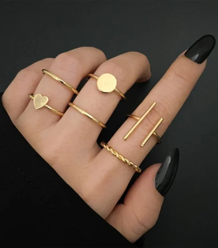 Minimal Trendy Rings – Set of 6